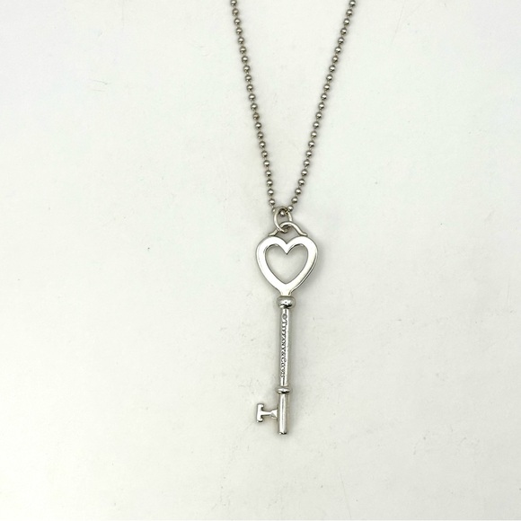 Tiffany & Co Heart Key Pendant Necklace - Picture 7 of 9